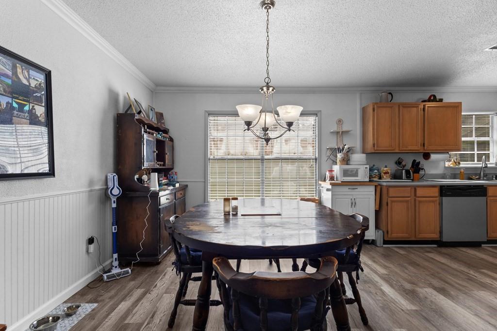 Cedarcrest Shores Estate - Residential