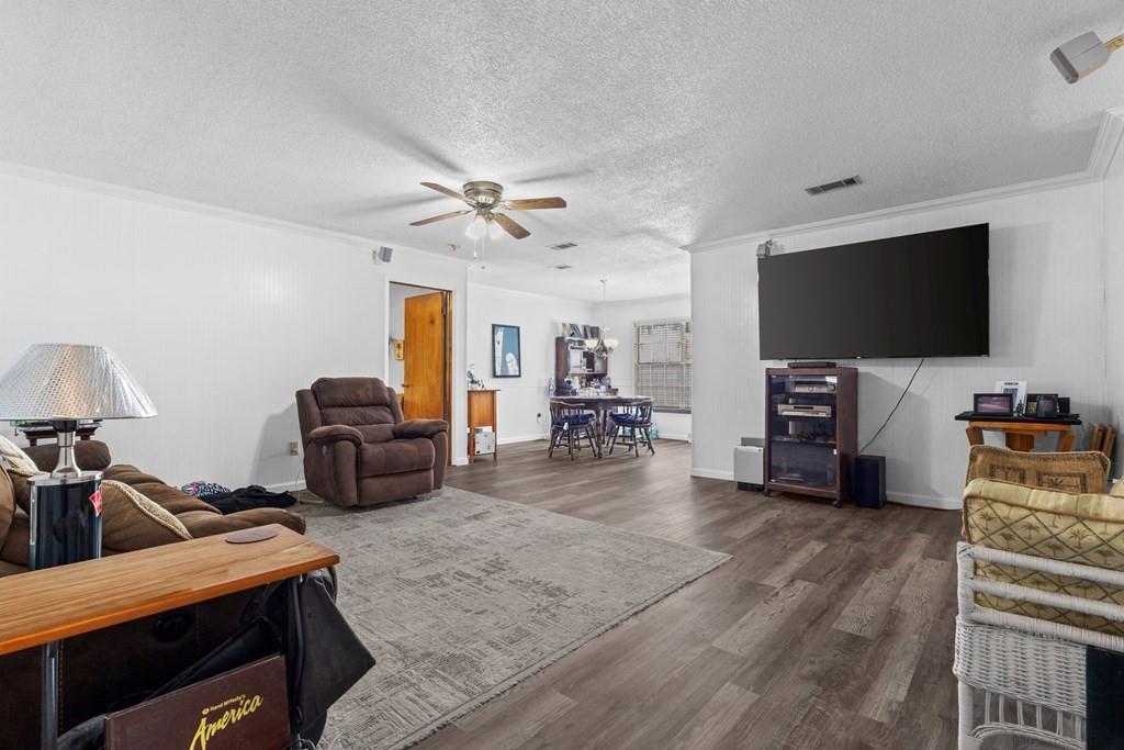 Cedarcrest Shores Estate - Residential