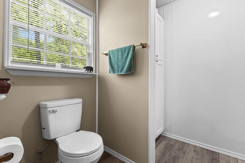 Cedarcrest Shores Estate - Residential