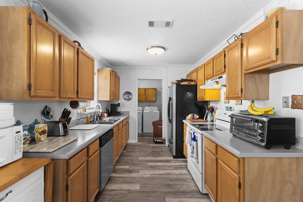 Cedarcrest Shores Estate - Residential