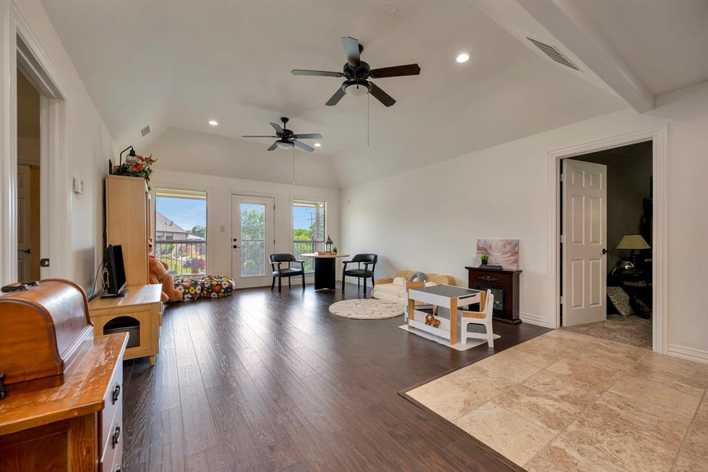 Forest Glenn West - Residential