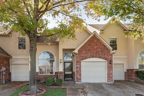 1607 Masters Drive DeSoto TX 75115