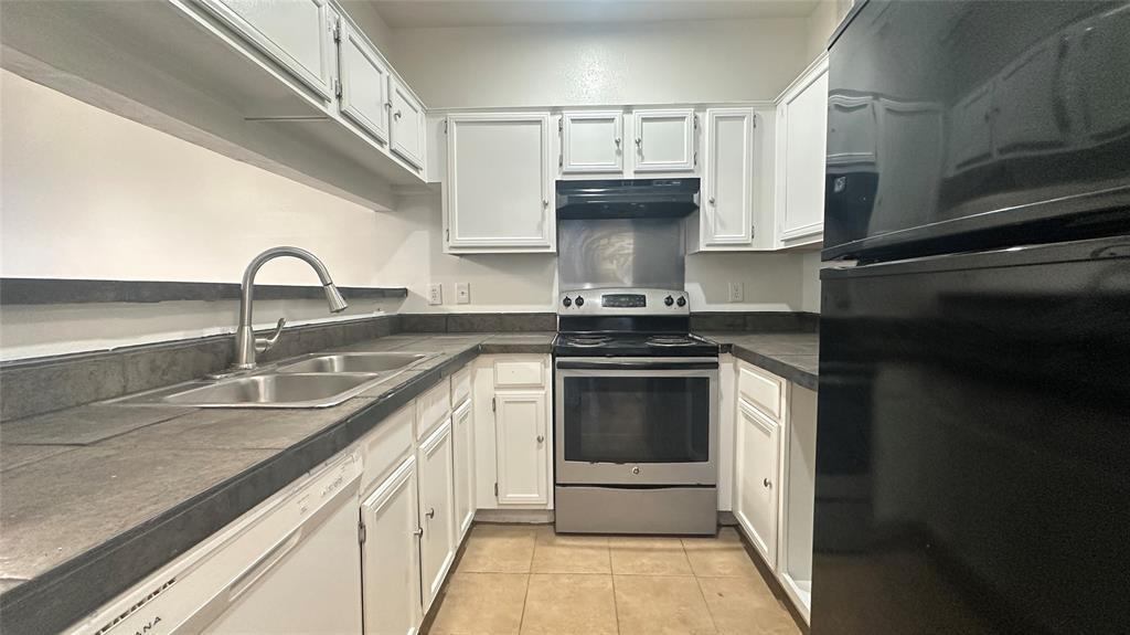 Windjammer Condos - Residential Lease