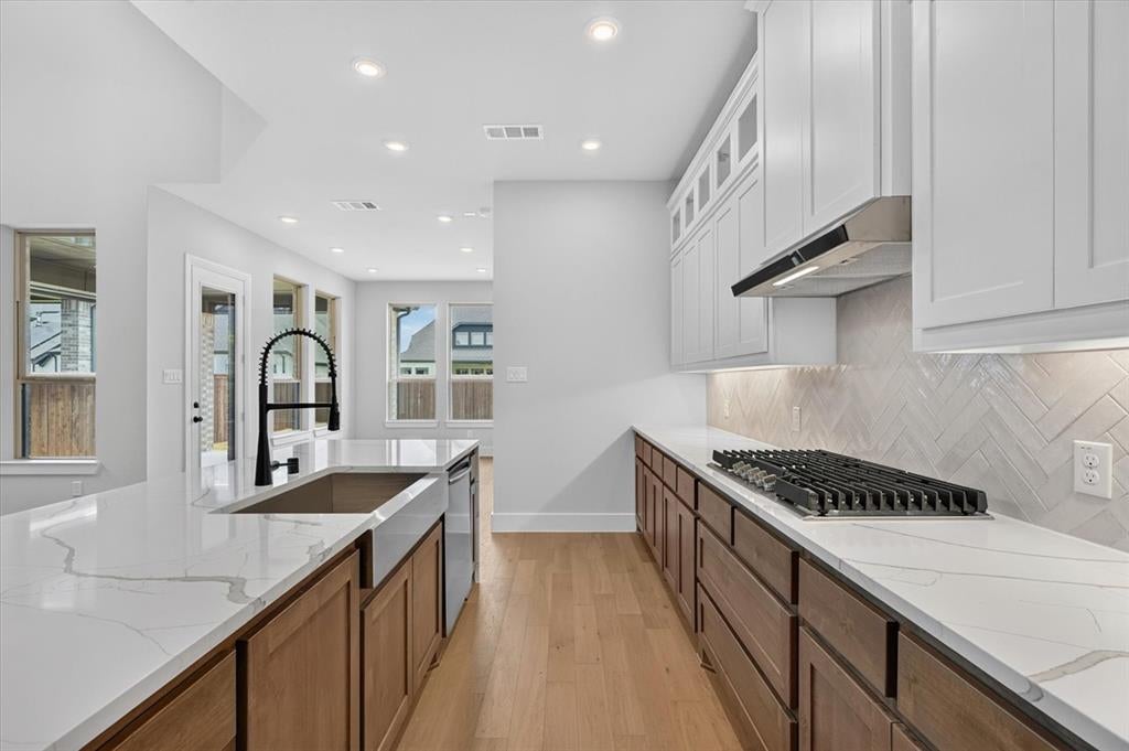 2624 Buckingham Lane