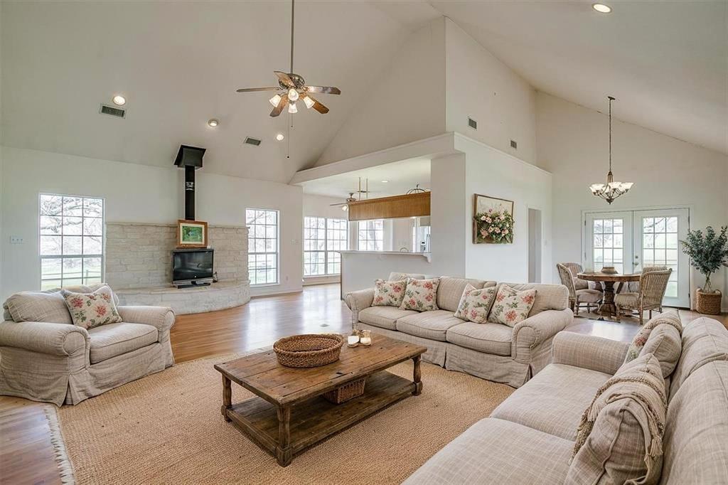 1930 Old Mineral Wells Highway