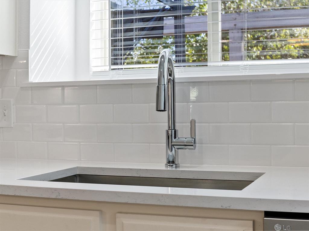 Eagle Downs Ph 01 - Residential Lease