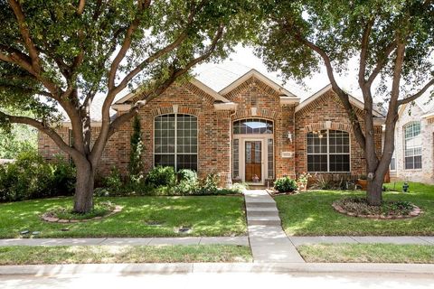 Photo of 2221 Briary Trace Court, Lewisville, TX 75077 (MLS # 21246503)