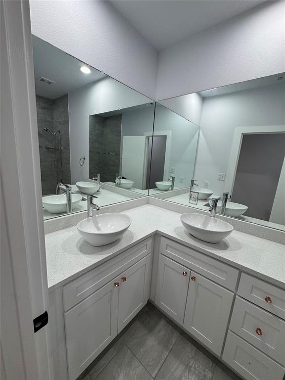 CREEKWOOD TOWNHOMES - Residential