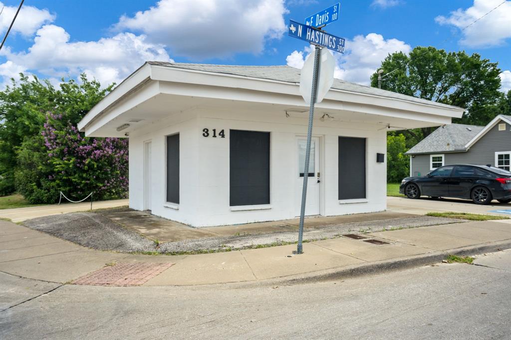 314 N Hastings