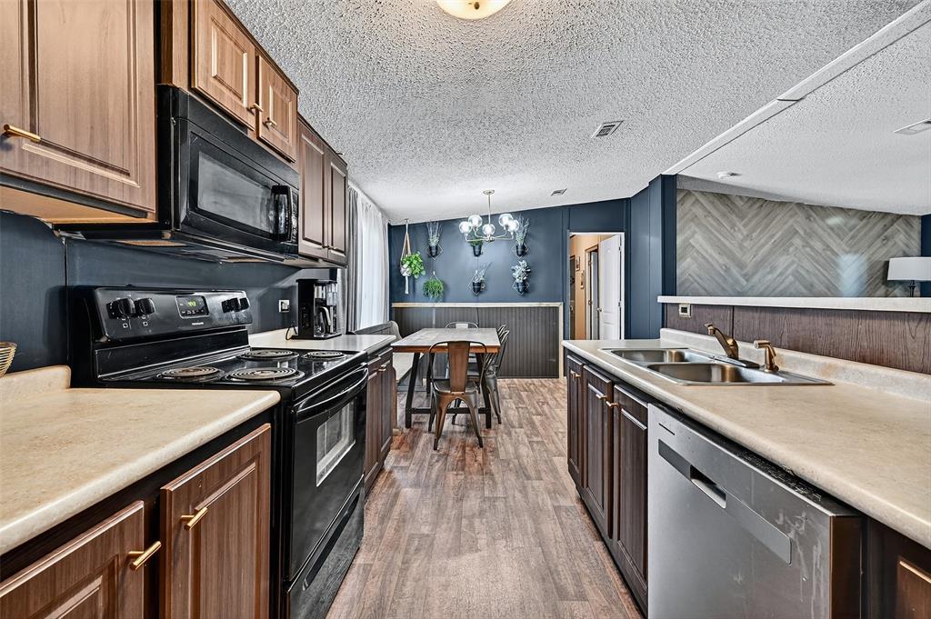 Good Robinson Acres - Residential