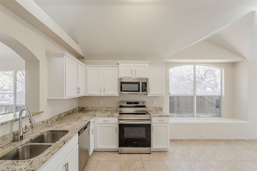 737 Cardinal Drive