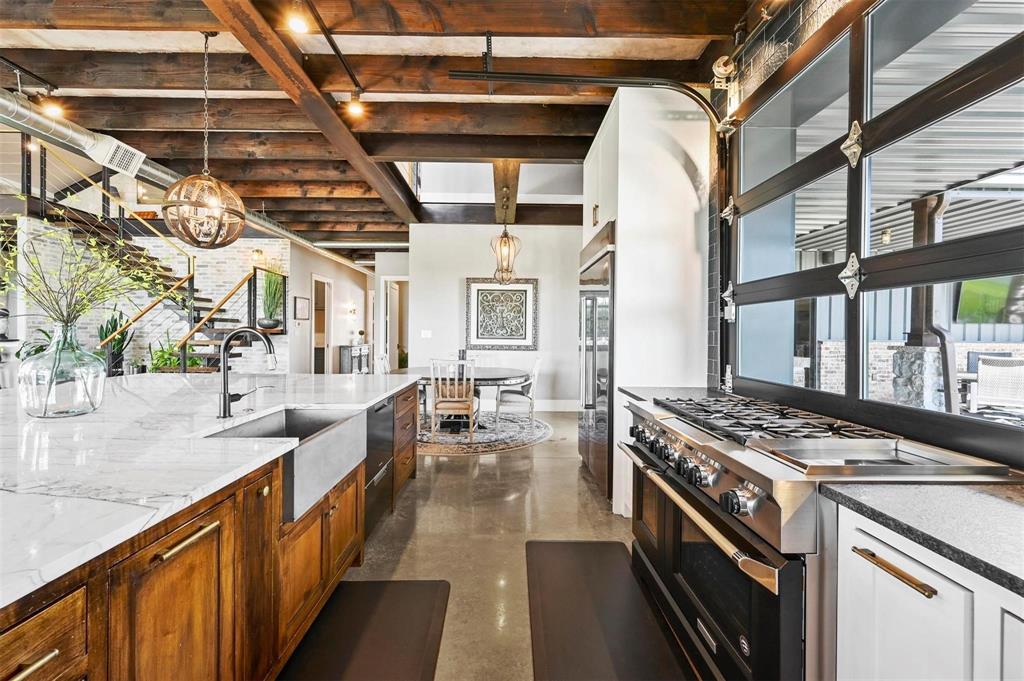 ABS A0742 MARK ROBERTS SURVEY - Residential