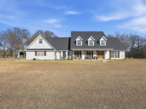 104 Fossil Court Springtown TX 76082