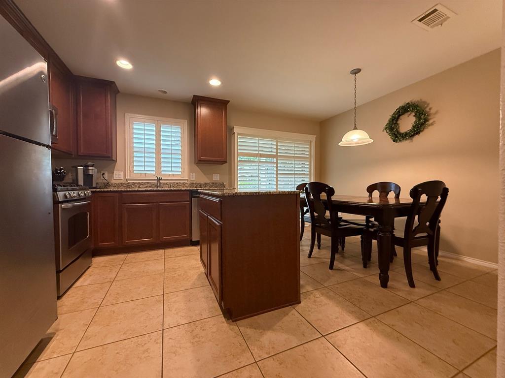 Frisco Lakes By Del Webb Villa - Residential