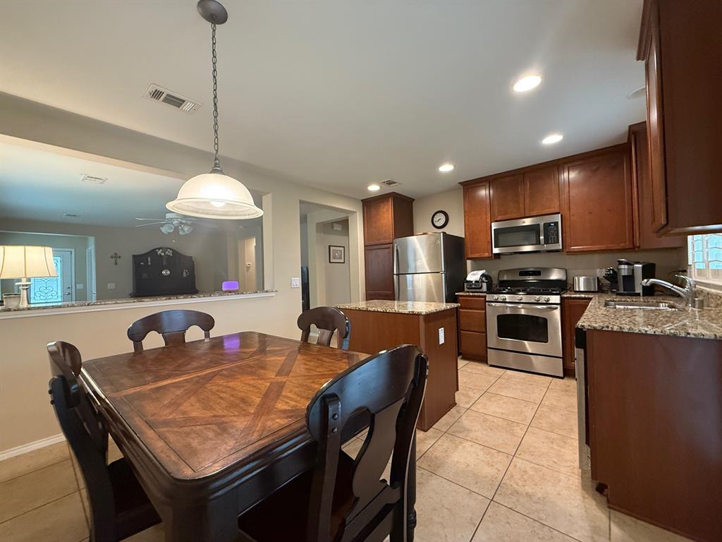 Frisco Lakes By Del Webb Villa - Residential