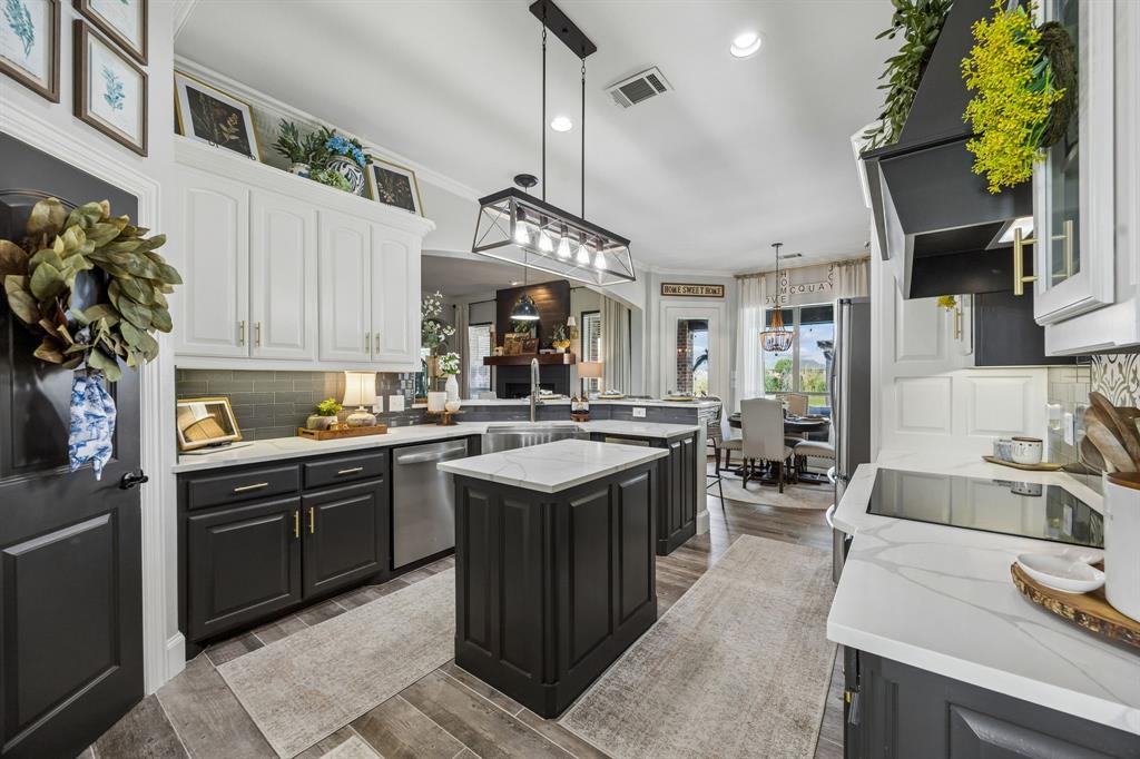 2585 Wincrest Drive