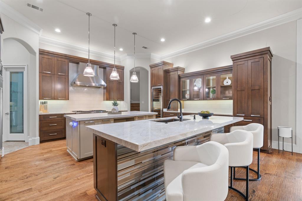 Chateau Du Lac Ph I - Residential