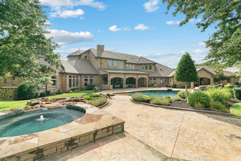 Chateau Du Lac Ph I - Residential