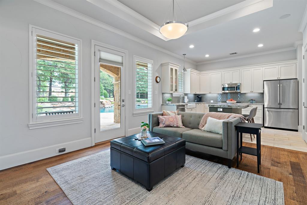 Chateau Du Lac Ph I - Residential