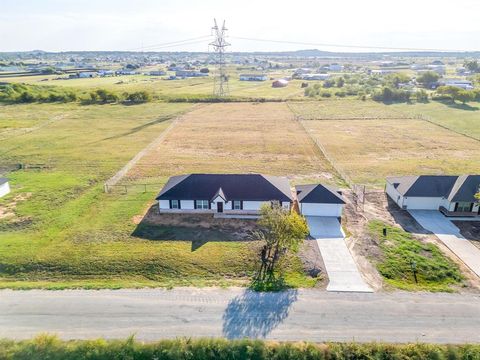 5716 High Plains Trail Joshua TX 76058