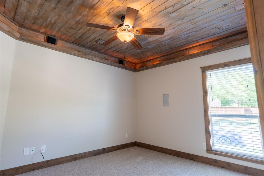 1609 Clearwater Drive