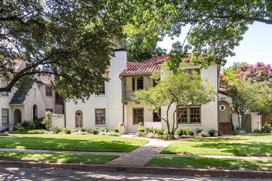 Discover a rare gem in Highland Park – a beautiful 1929 Fooshee and Cheek designed Spanish-style duplex, in which James Cheek resided for 35 years- sitting on a large 70x159 quarter-acre lot zoned to HPISD. Configured as two separate 3 bed x 2 bath residences, it also boasts a 2023 remodeled guest quarters with designer finishes. On a tree-lined street among beautiful historic and newly-built homes, it's walkable to Whole Foods, Bradfield, The Shops of Highland Park and Highland Park Village. Don’t miss an opportunity to enjoy this duplex in its current layout or to convert it into a single-family home!