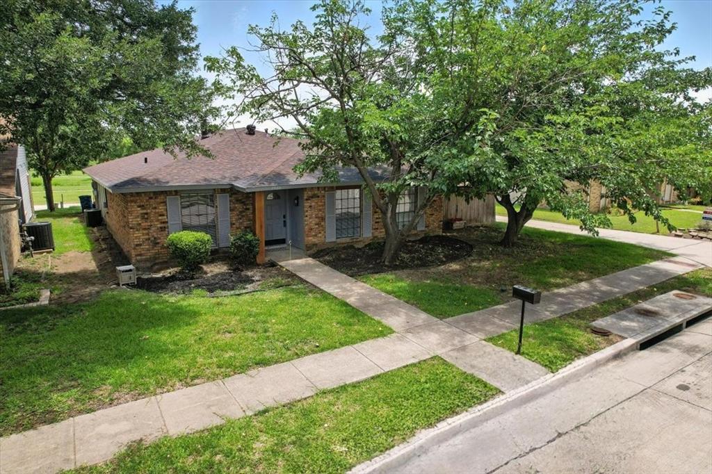 2922 Furneaux Lane