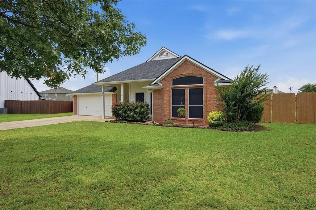 806 Birch Circle