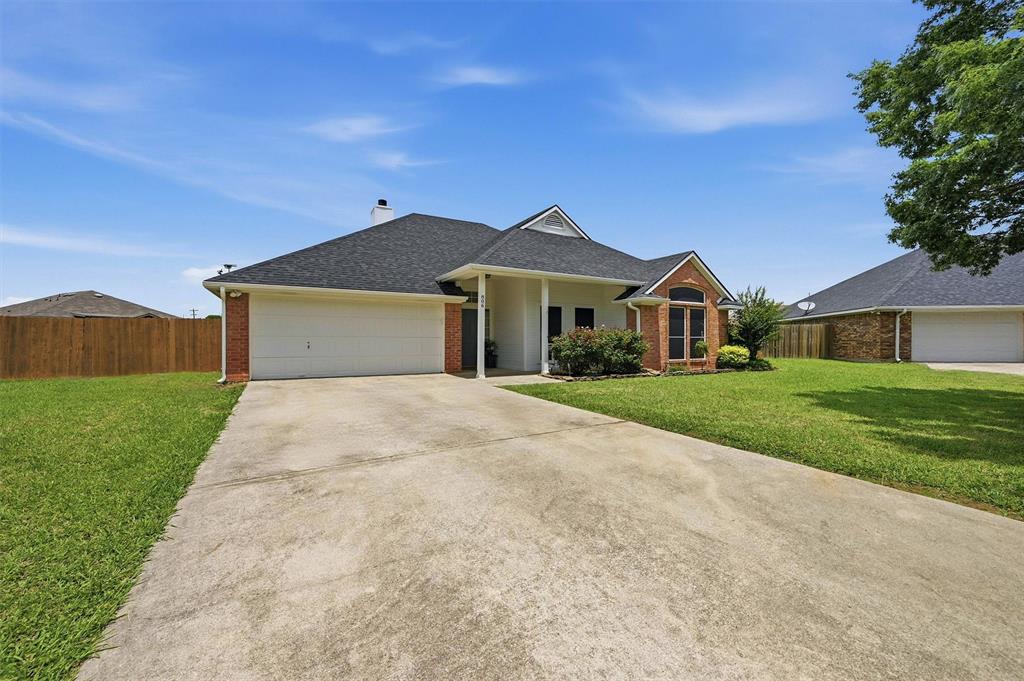 806 Birch Circle