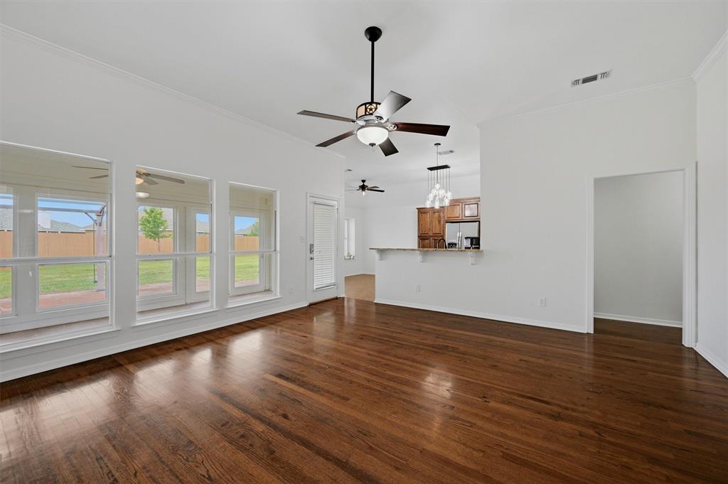 806 Birch Circle