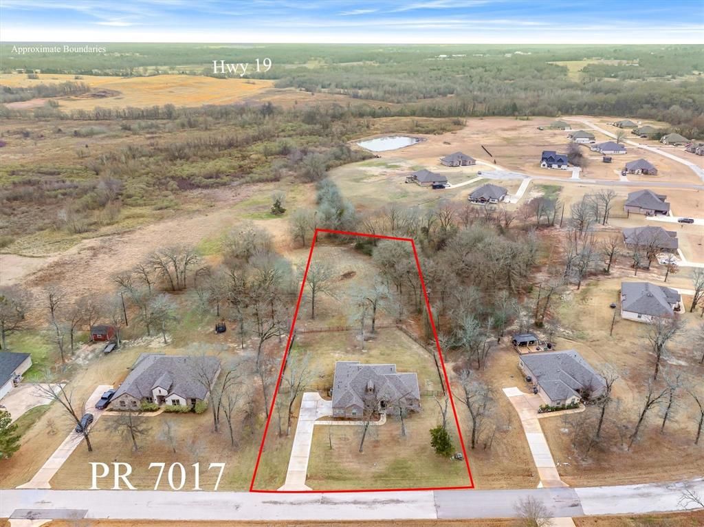 Photo of 287 Private Road 7017, Edgewood, TX 75117 (MLS # 21164233)