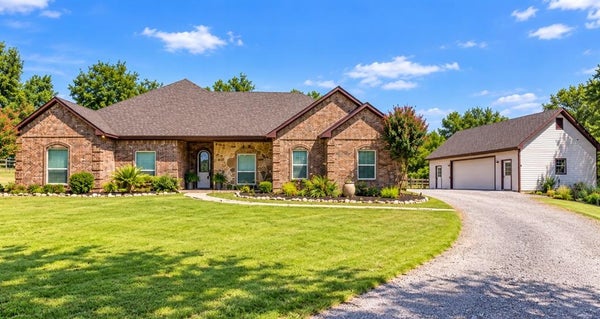 1000 RIDGEWAY CT, MCKINNEY, TX 75069 - Image 28b01efa2caed2ea5ccd266bd93df209/2282072390