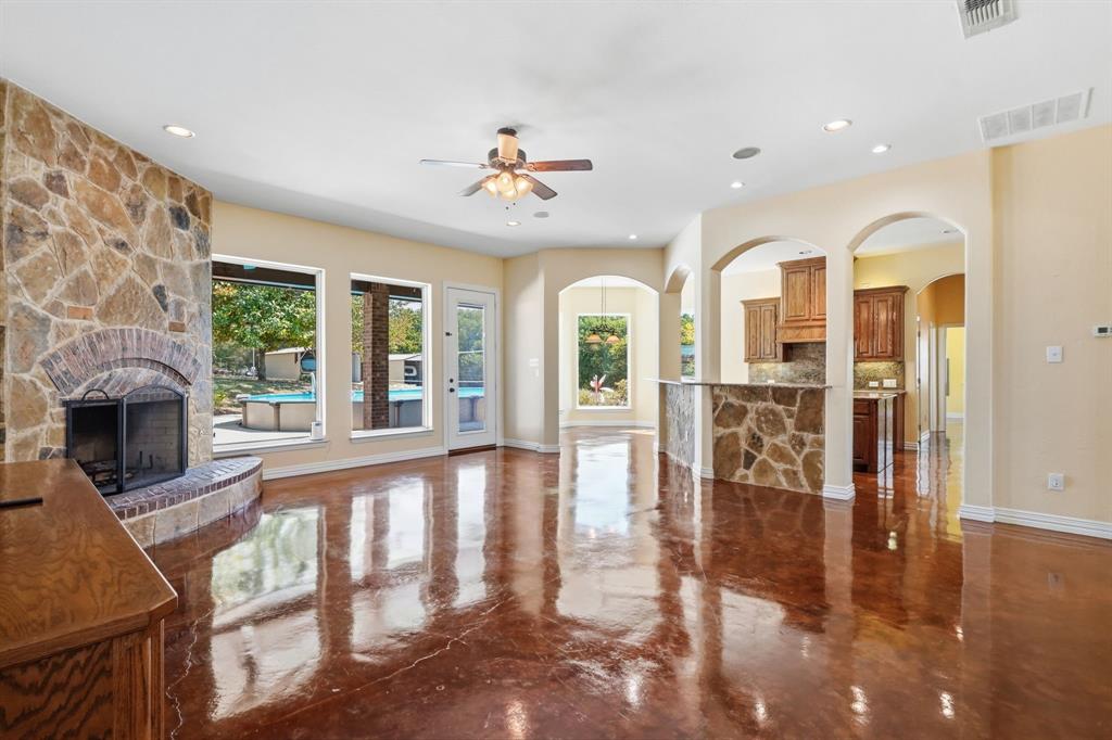 1000 Ridgeway Court