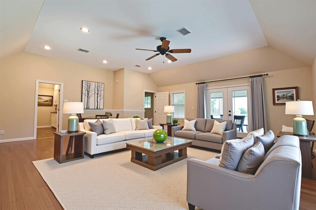 6812 Riverdale Drive