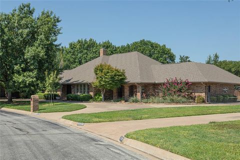 6812 Riverdale Drive Fort Worth TX 76132