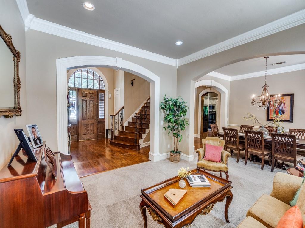 8124 Greensboro Drive