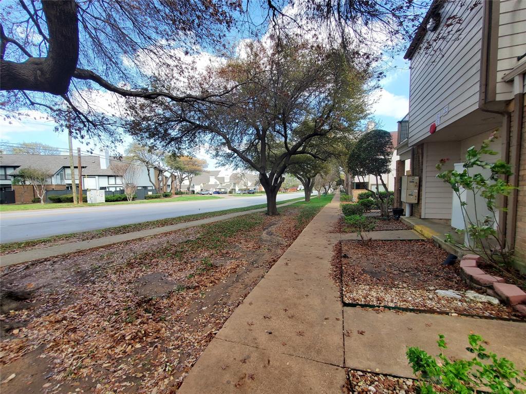 Arlington Oaks Condo - Residential