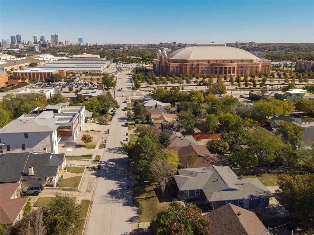 Country Club Heights Block 16 Lot 4 - Residential