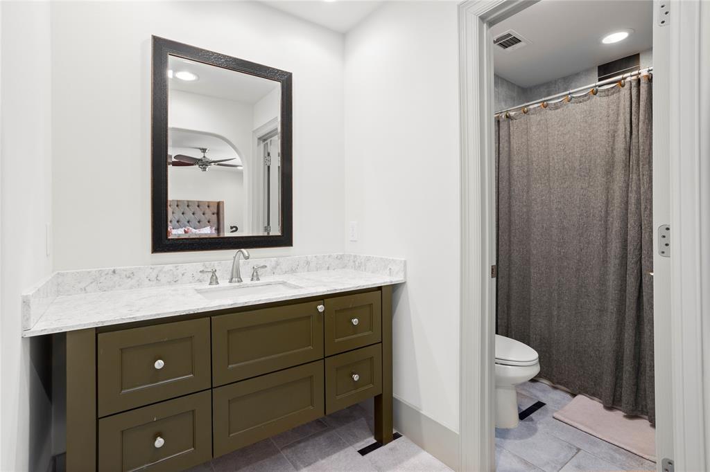 Country Club Heights Block 16 Lot 4 - Residential