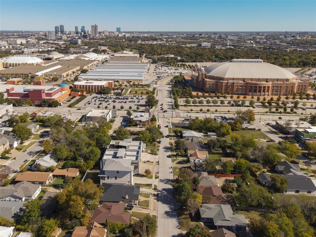 Country Club Heights Block 16 Lot 4 - Residential