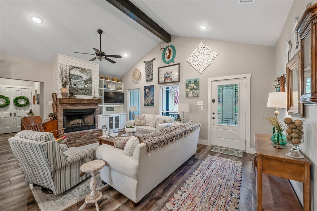 186 Pleasant Hill Lane