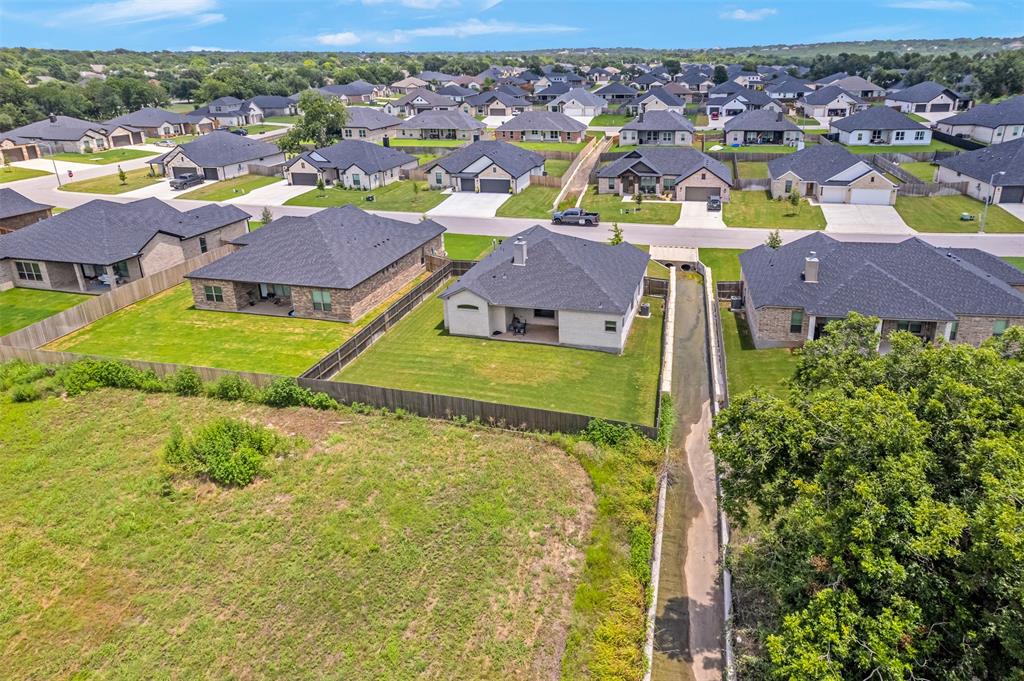 Bella Terra Ph II - Residential