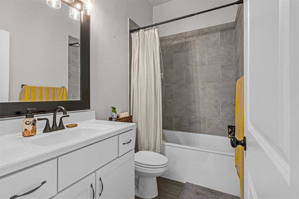 Bella Terra Ph II - Residential