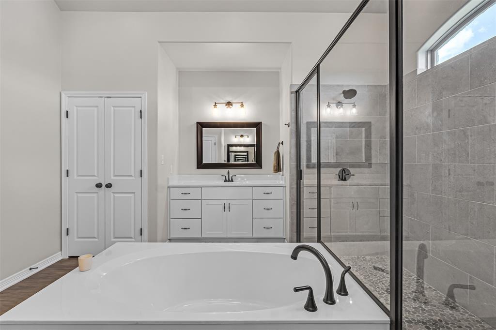 Bella Terra Ph II - Residential