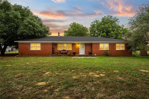 Photo of 2554 State Highway 22, Whitney, TX 76692 (MLS # 21270271)