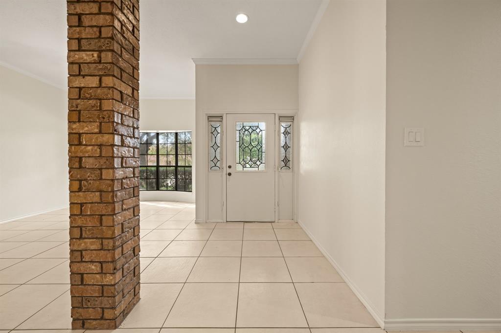 628 Shadowcrest Lane