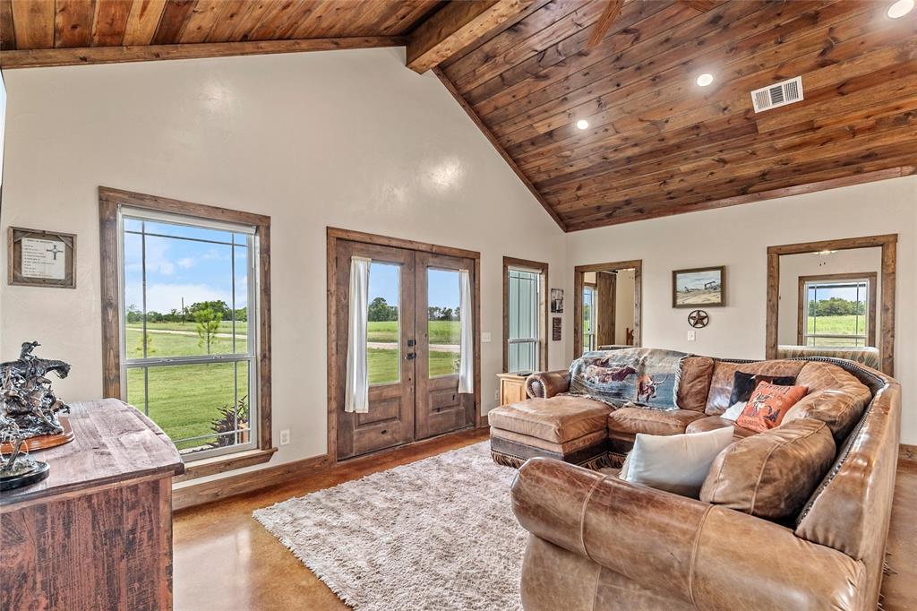 1498 County Road 24800