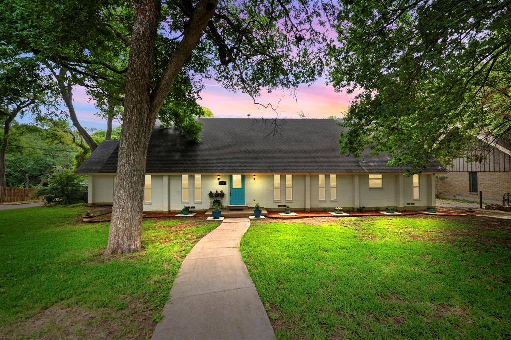 9432 Dixie Lane