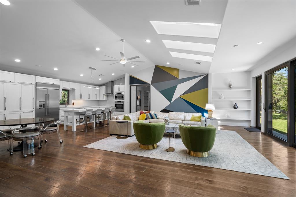 20 Horseshoe Drive