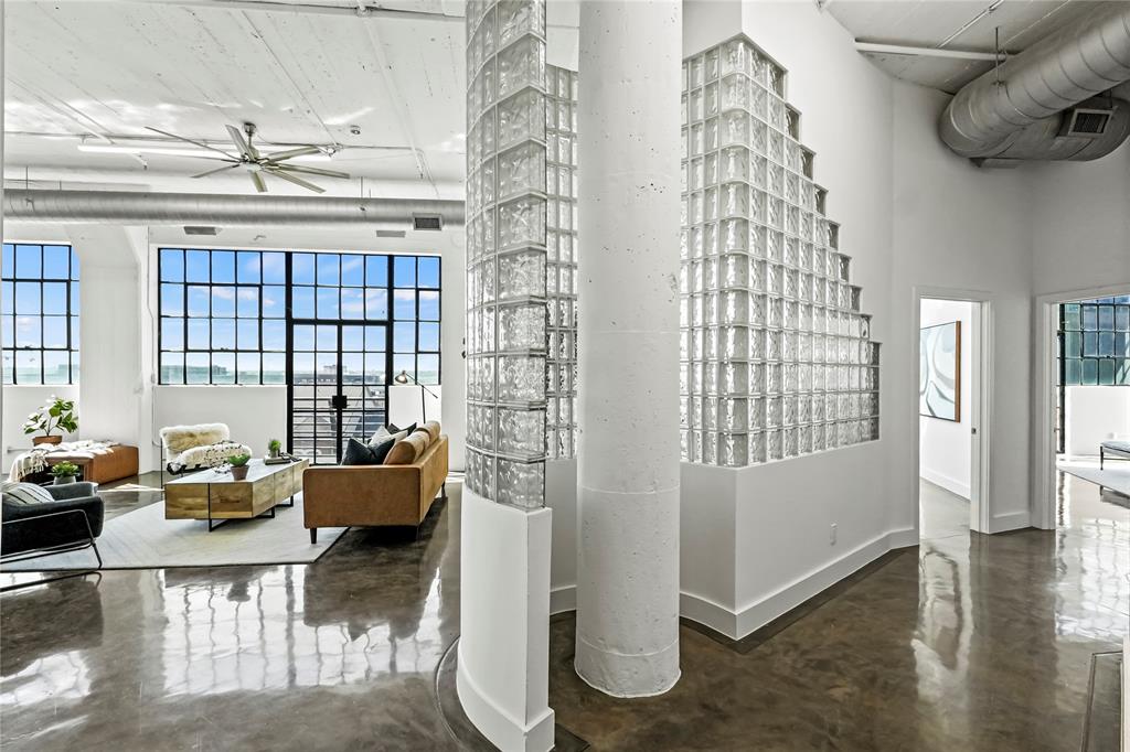 2220 Canton Street 507